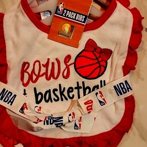 2 pack of basketball and Bows bibs
